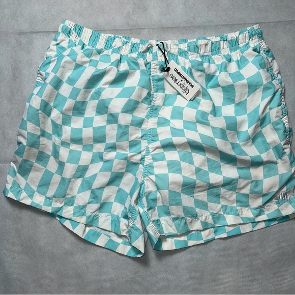 Solid and striped wavy checkered blue and white swim trunks NWT size XL - Picture 1 of 6